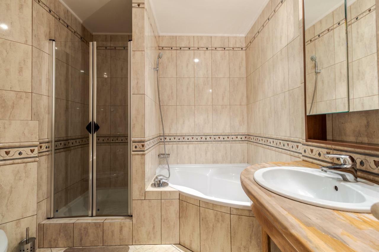 George Apartment Львов Экстерьер фото